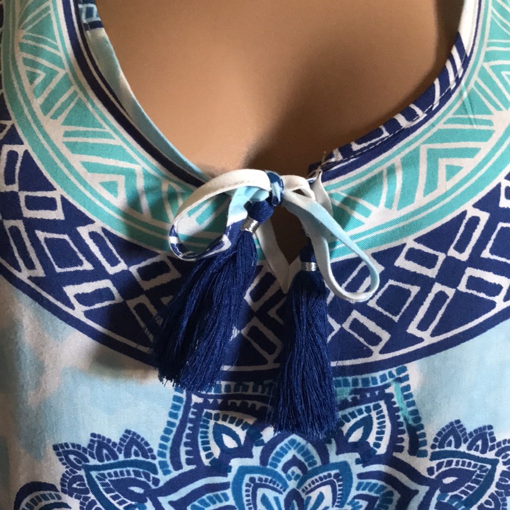 Razor back top. Large. - Picture 2 of 4